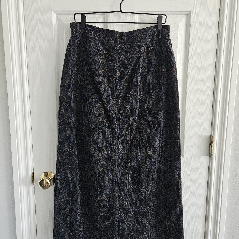 Vintage 1990s Eddie Bauer Corduroy Maxi Skirt - Picture 5 of 8